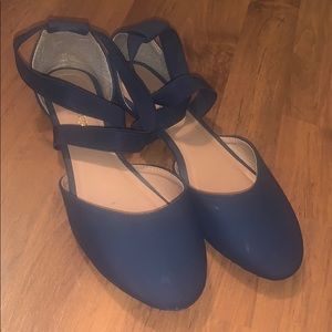 Navy blue flats size 8